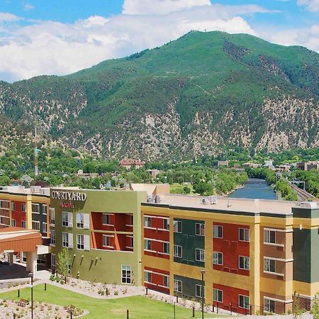 Courtyard By Marriott Glenwood Springs Hotel Exterior photo