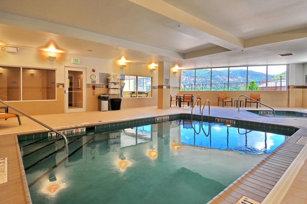 Courtyard By Marriott Glenwood Springs Hotel Exterior photo