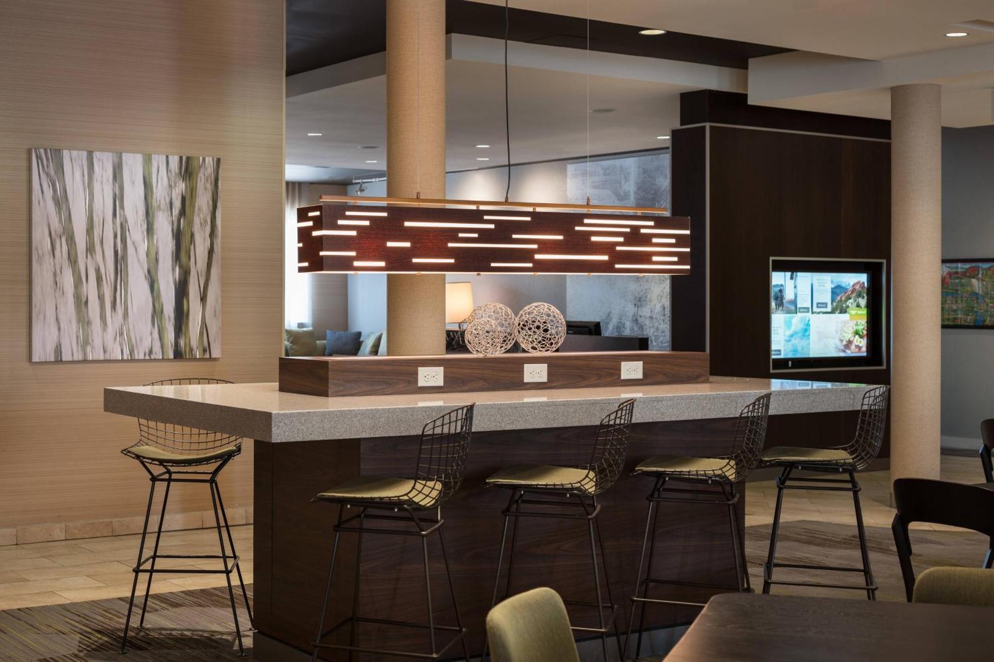 Courtyard By Marriott Glenwood Springs Hotel Exterior photo