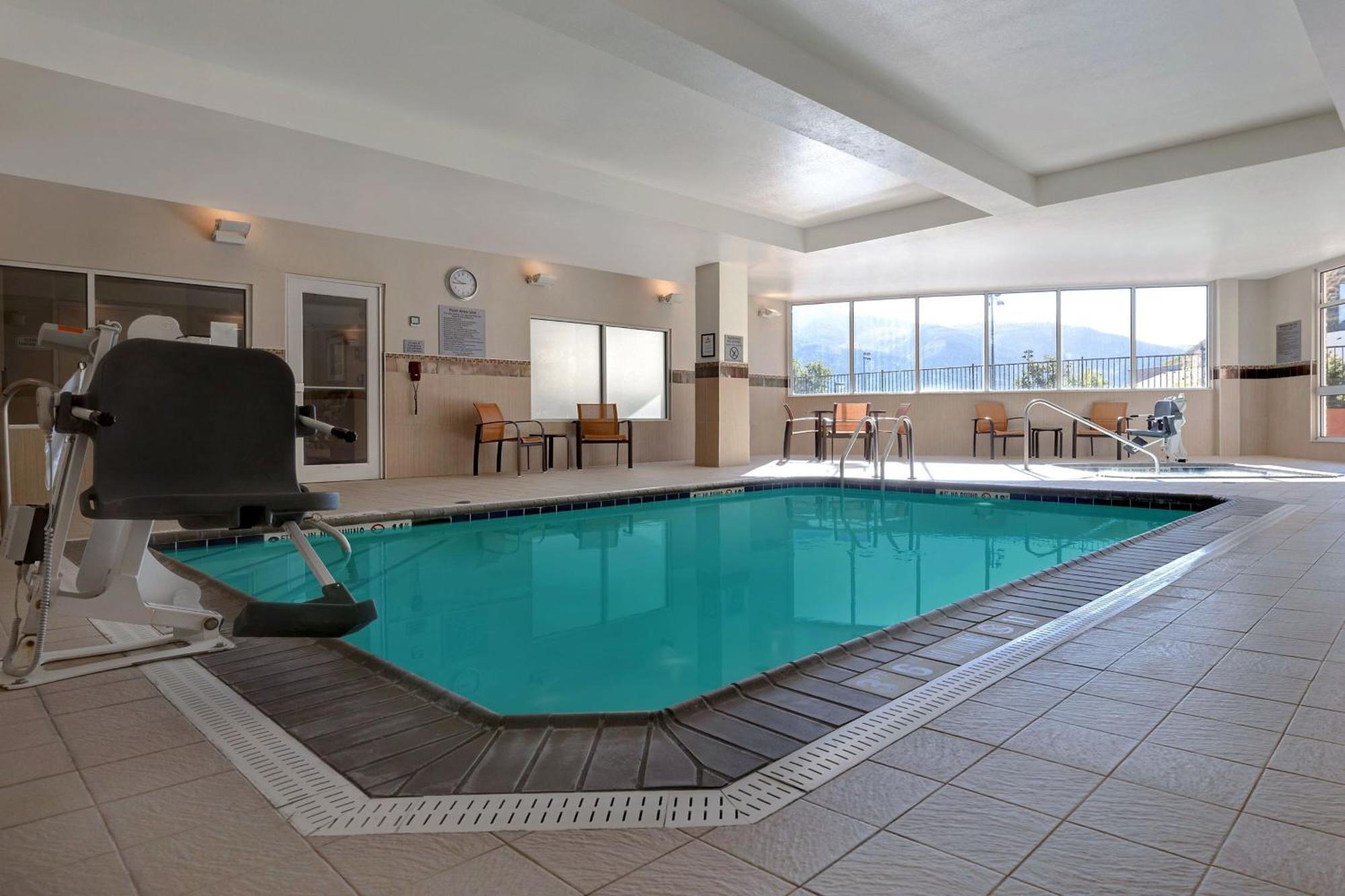 Courtyard By Marriott Glenwood Springs Hotel Exterior photo