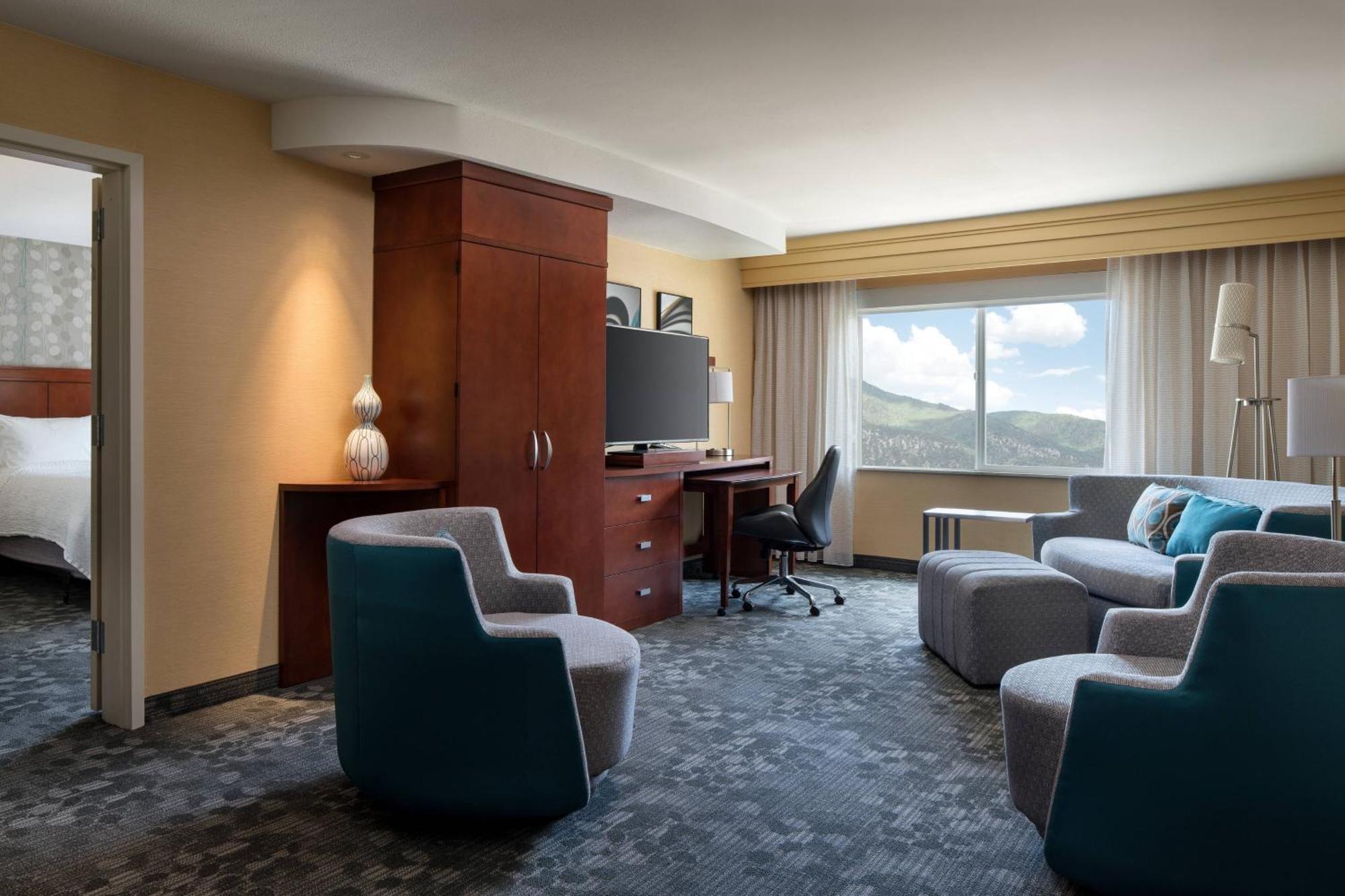 Courtyard By Marriott Glenwood Springs Hotel Exterior photo
