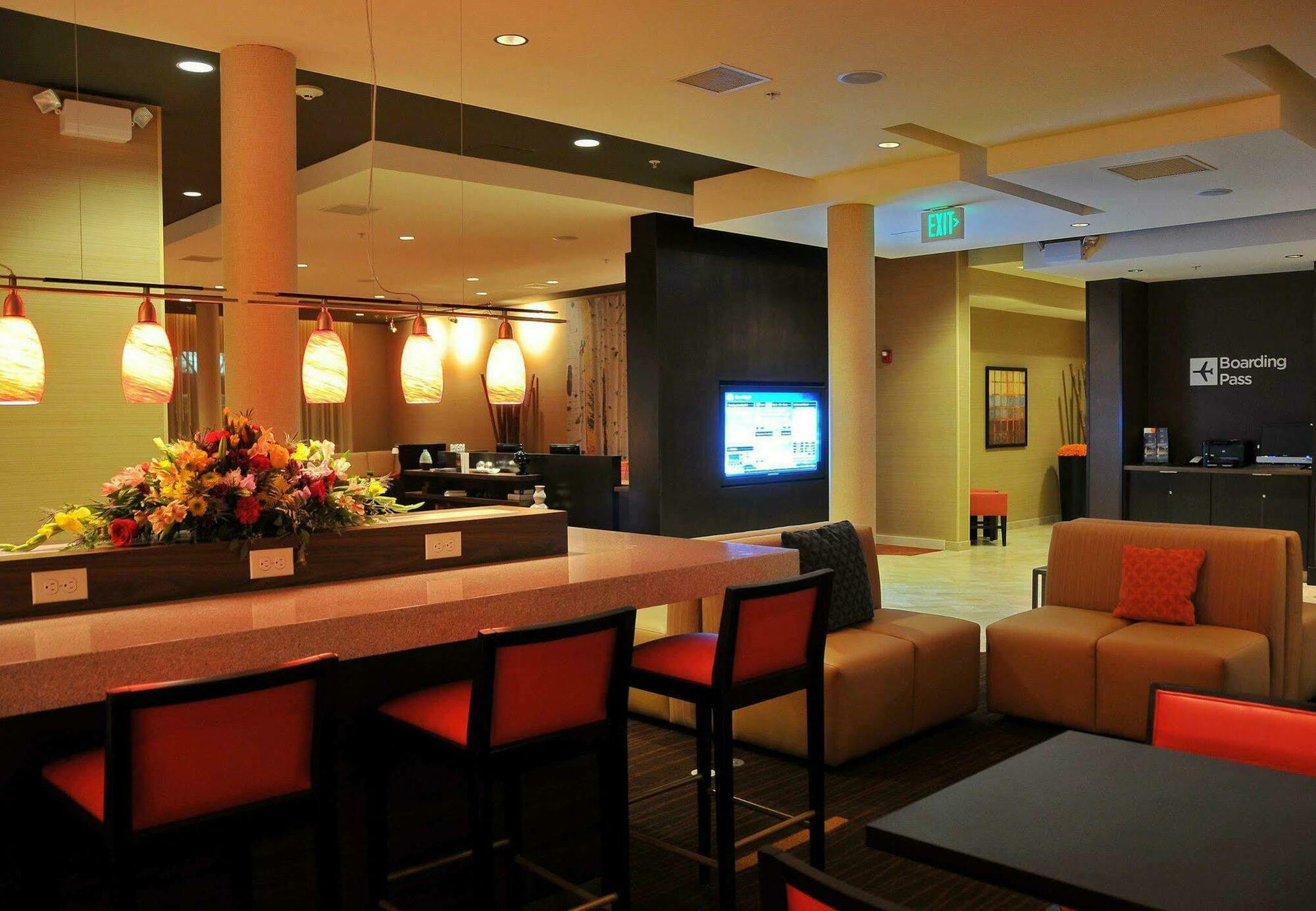Courtyard By Marriott Glenwood Springs Hotel Exterior photo